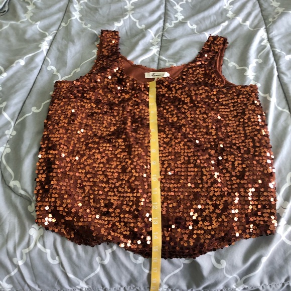 Fun sequin top - Picture 3 of 6